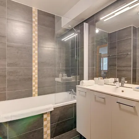 Aiguille De Chamonix- Alpes Travel - Apartment *